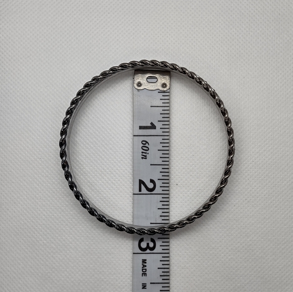 𝅺Sequin & Twirled Bangle Bracelets Bundle of 2 - Picture 4 of 5